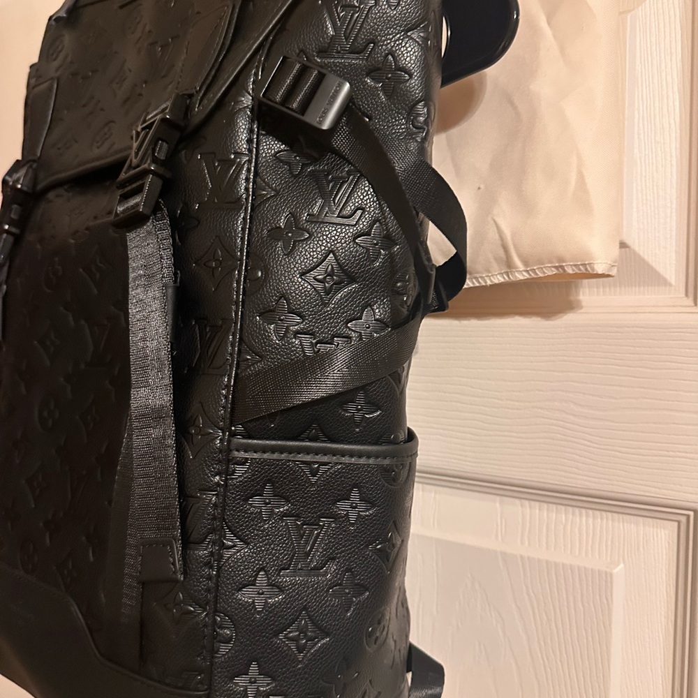 Louis Vuitton Monogram Black Leather Getaway Backpack - Picture 3 of 12